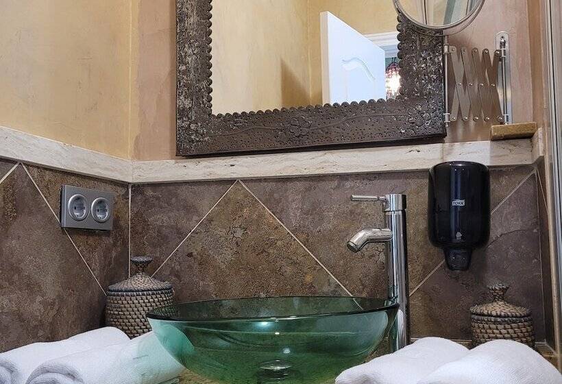 فندق فئة نجمة واحدة Hospederia Almundo By Alexandra Realty