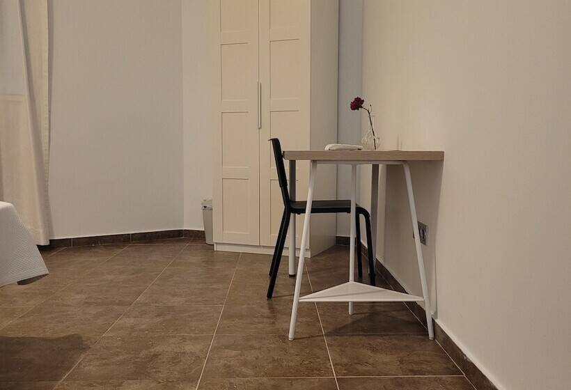 فندق فئة نجمة واحدة Hospederia Almundo By Alexandra Realty