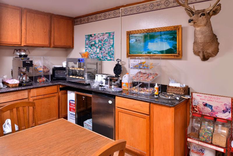 בית מלון כפרי Americas Best Value Inn Jonesville/hillsdale