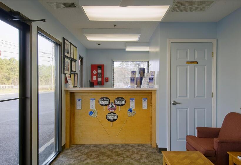 בית מלון כפרי Americas Best Value Inn Rome