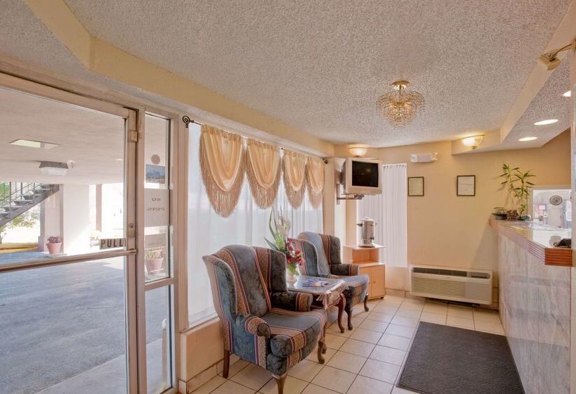 فندق Americas Best Value Inn Savannah