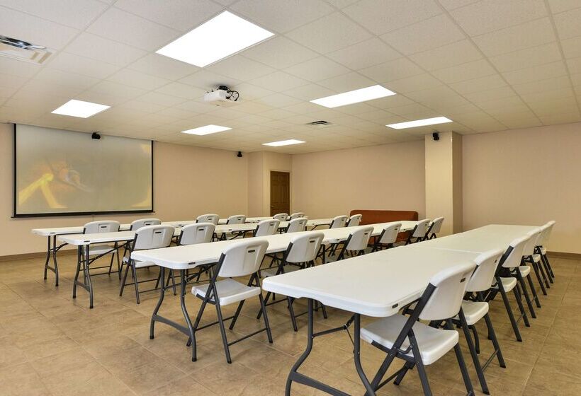 فندق Red Roof Inn Hope