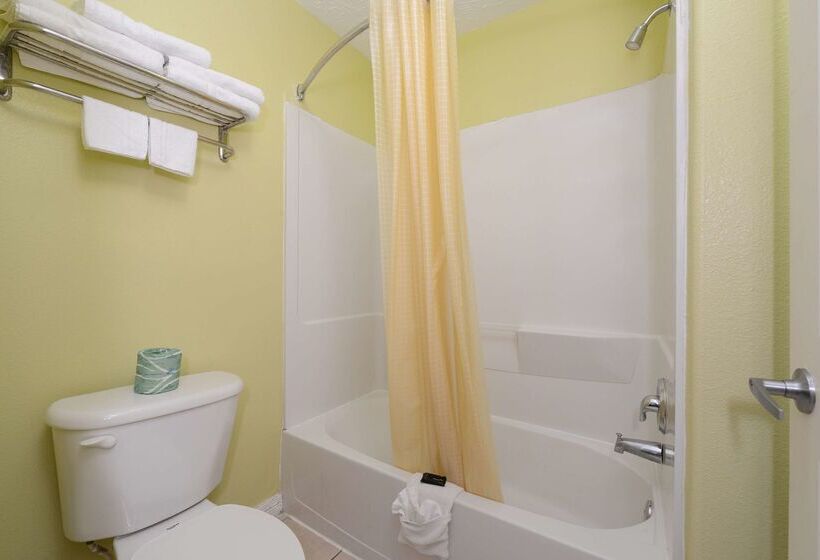 בית מלון כפרי Americas Best Value Inn & Suites Waller/prairie View