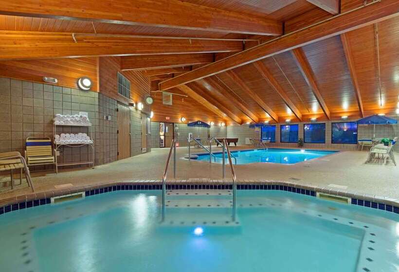 Отель Americinn By Wyndham Rexburg Byui