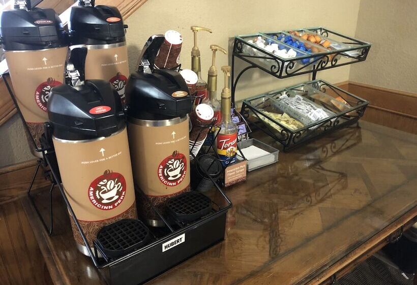 Отель Americinn By Wyndham Rexburg Byui