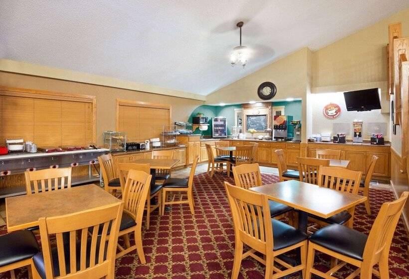 Отель Americinn By Wyndham Rexburg Byui