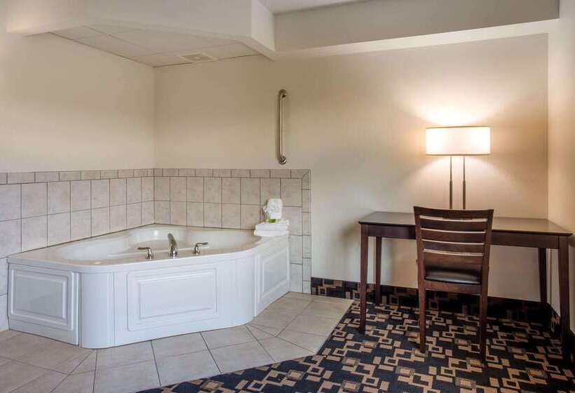 فندق Americinn By Wyndham Wausau