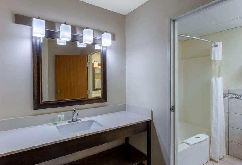 فندق Americinn By Wyndham Wausau