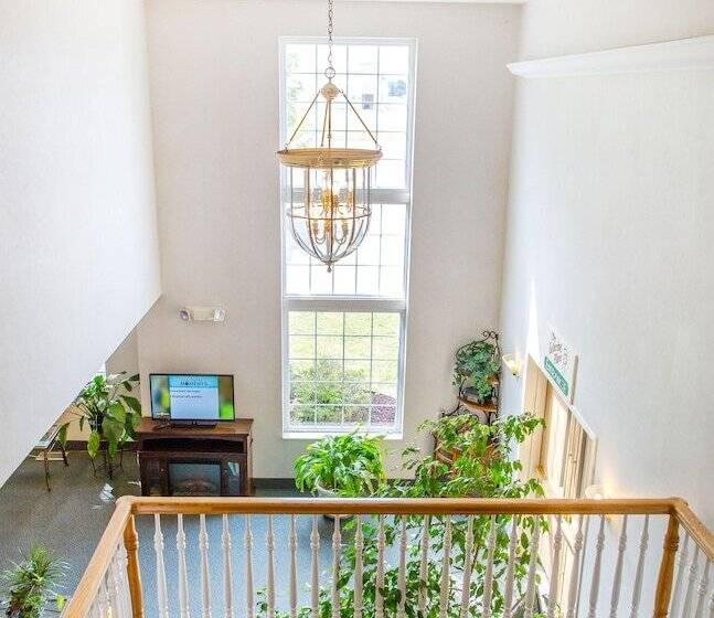 فندق Ameriway Inn And Suites