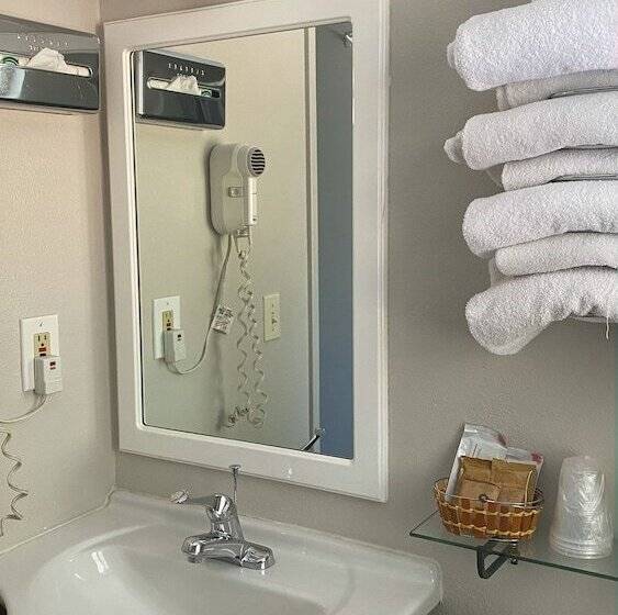 בית מלון כפרי Apex Inn