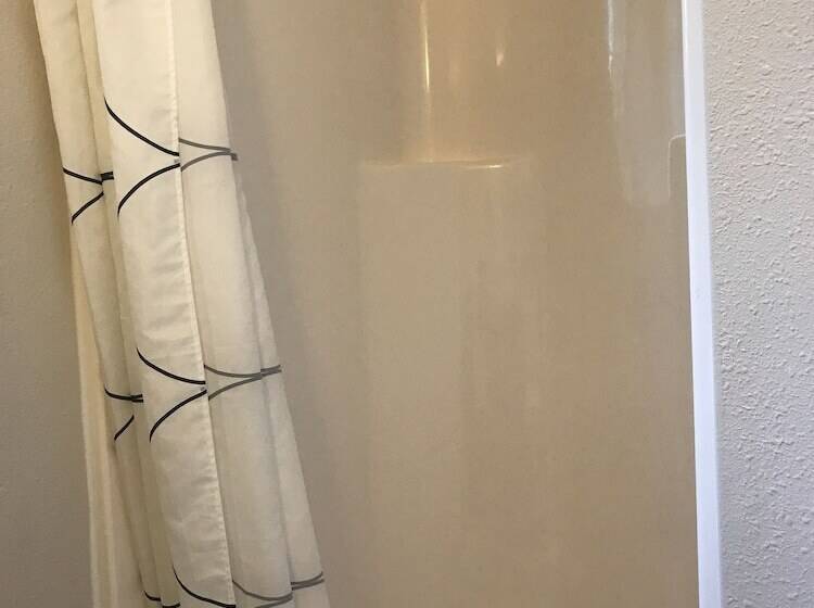 בית מלון כפרי Apex Inn