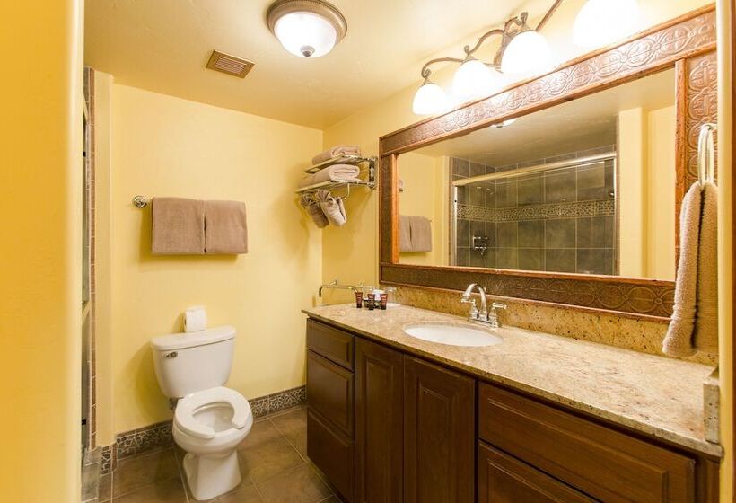 فندق Avila La Fonda