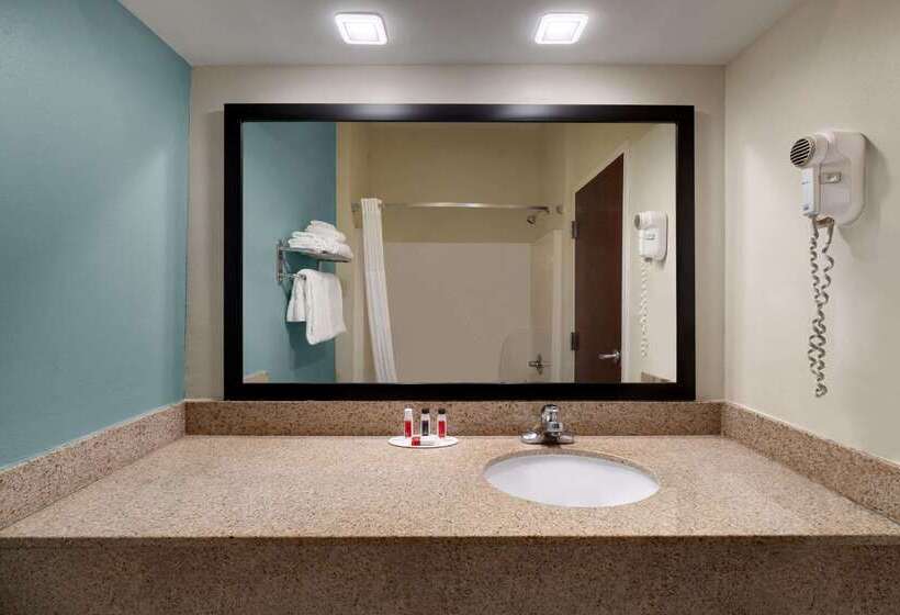 فندق Baymont By Wyndham Grovetown Augusta