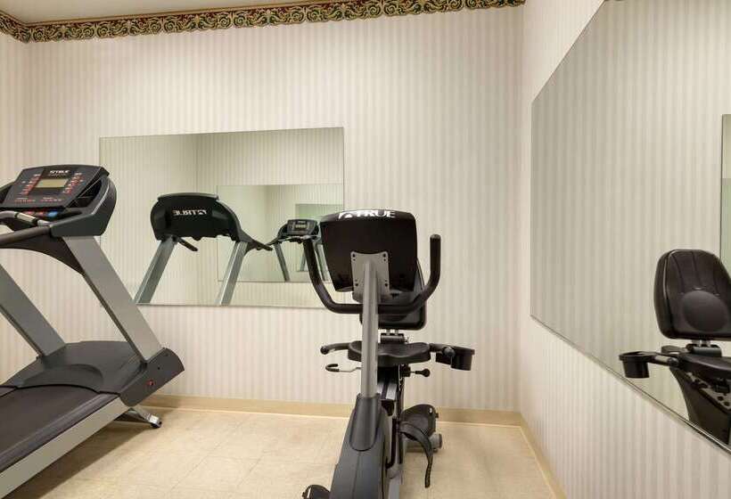 فندق Baymont By Wyndham Grovetown Augusta