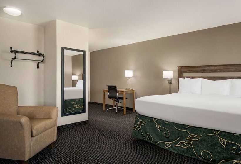 فندق Baymont By Wyndham Rawlins