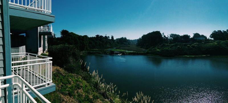 فندق Beach House Inn