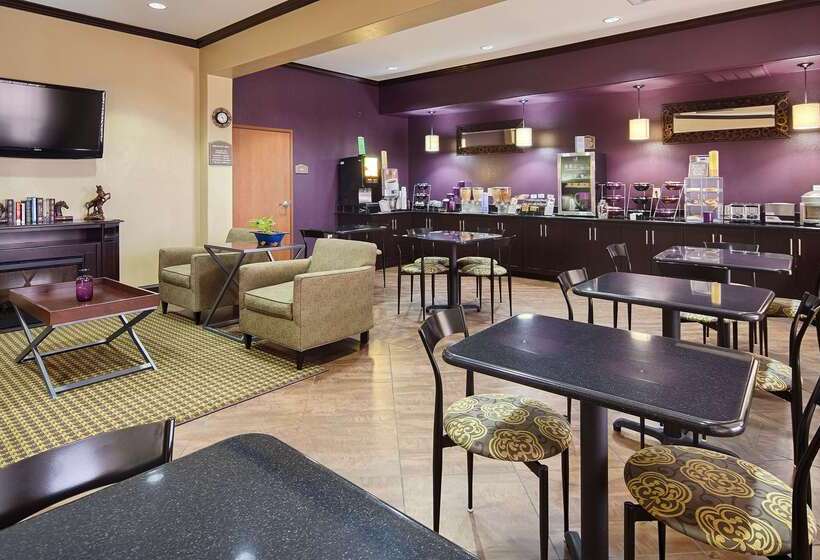 호텔 Best Western Giddings Inn & Suites