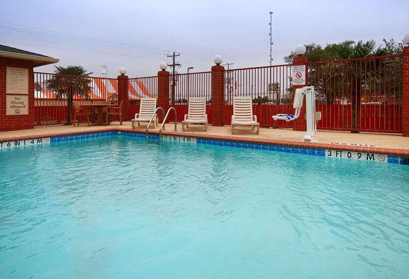 호텔 Best Western Giddings Inn & Suites