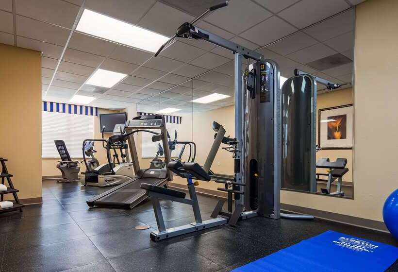 Отель Best Western Plus First Coast Inn And Suites