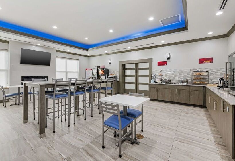 Отель Best Western Plus First Coast Inn And Suites