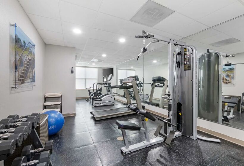 Отель Best Western Plus First Coast Inn And Suites