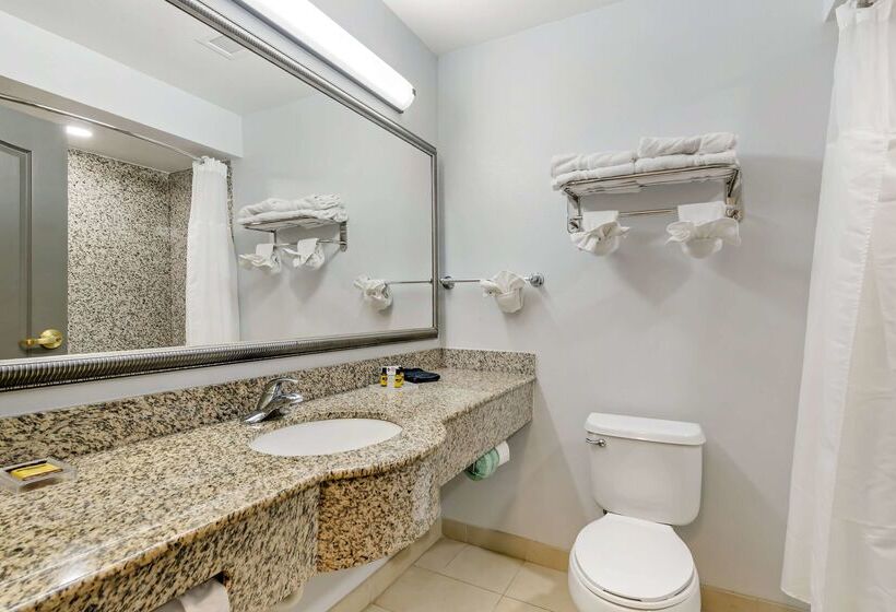 Отель Best Western Plus First Coast Inn And Suites