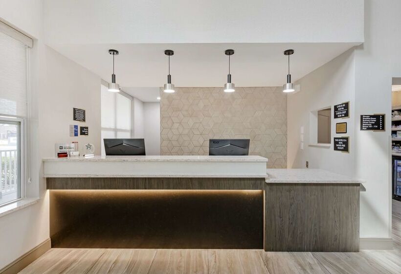 Отель Best Western Plus First Coast Inn And Suites