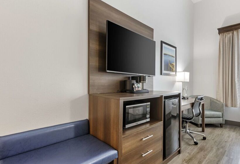 فندق Best Western Plus First Coast Inn And Suites