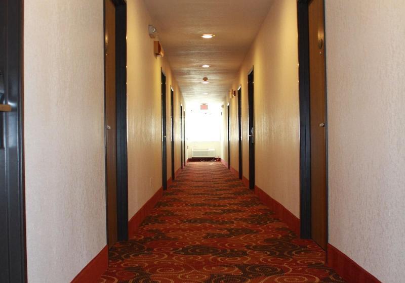 فندق Booneslick Lodge  Jane