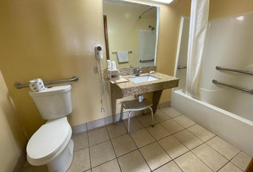 فندق Budget Host Inn   Baxley