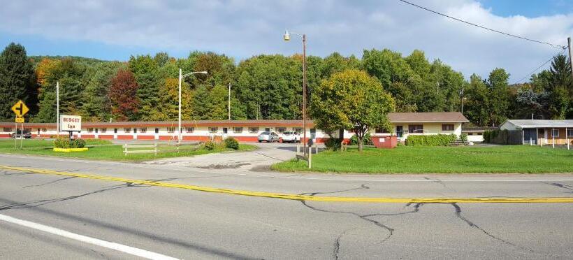 בית מלון כפרי Budget Inn