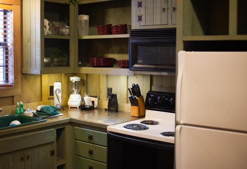 فندق Cabins At Green Mountain, Trademark Collection By Wyndham