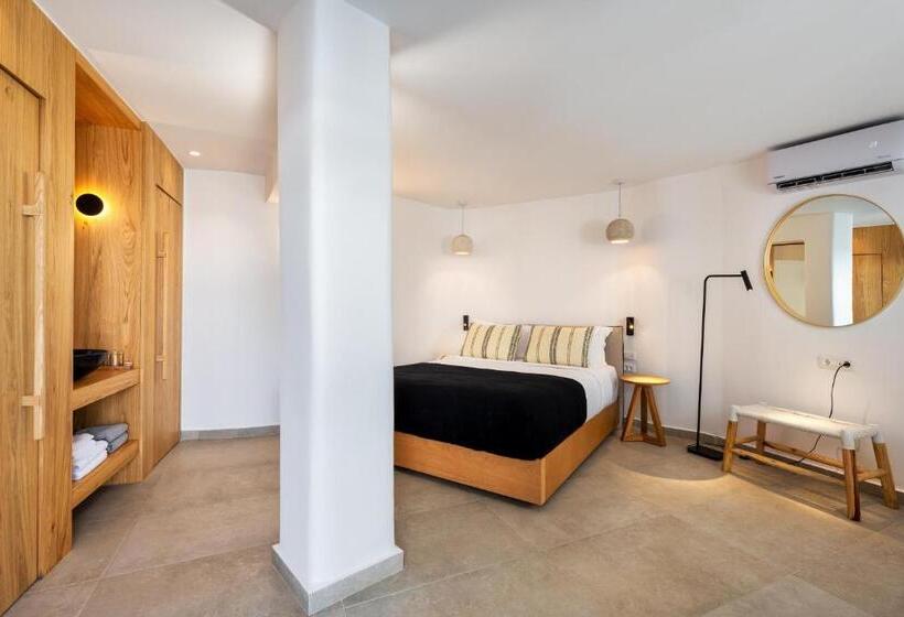 Отель Callia Retreat Suites   Adults Only