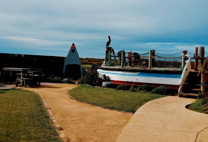 בית מלון כפרי Captain's Inn At Moss Landing