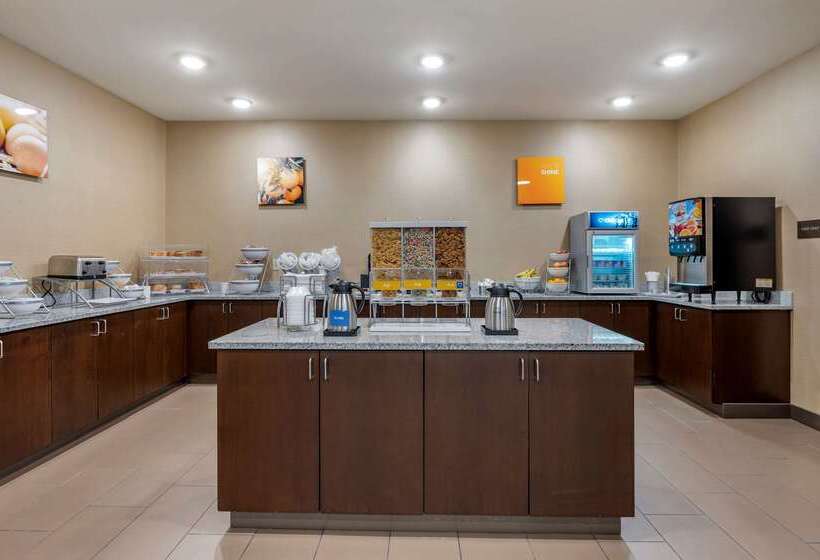 בית מלון כפרי Comfort Inn & Suites Northern Kentucky