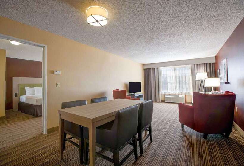בית מלון כפרי Comfort Inn & Suites St. Paul Northeast