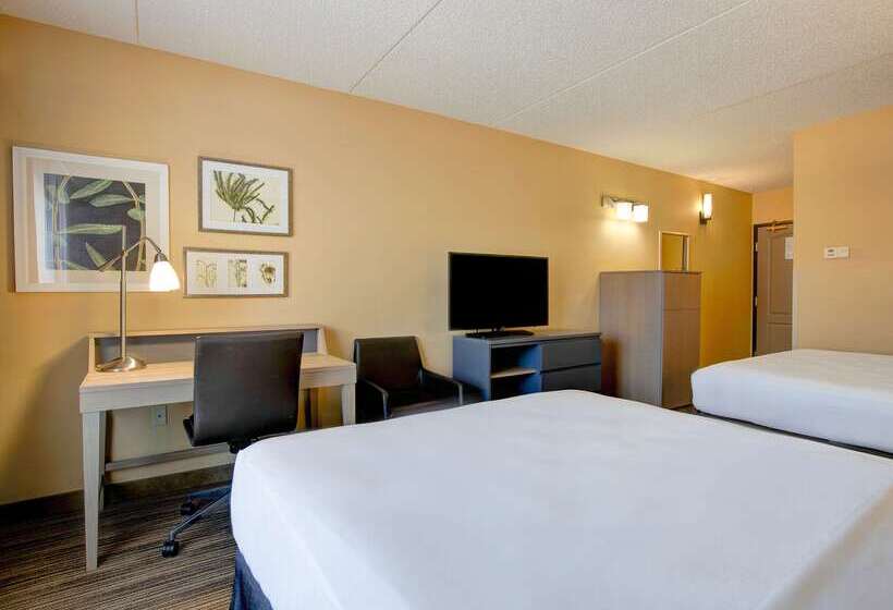 فندق Comfort Inn & Suites St. Paul Northeast