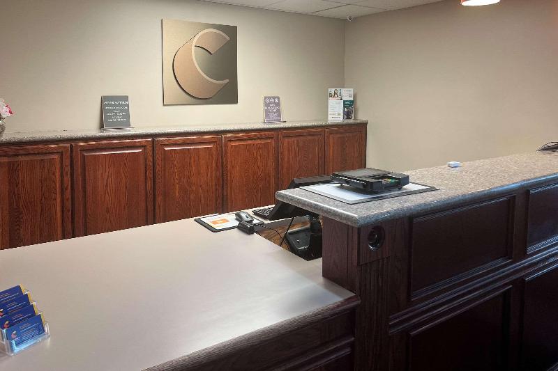 فندق Comfort Inn & Suites St. Paul Northeast