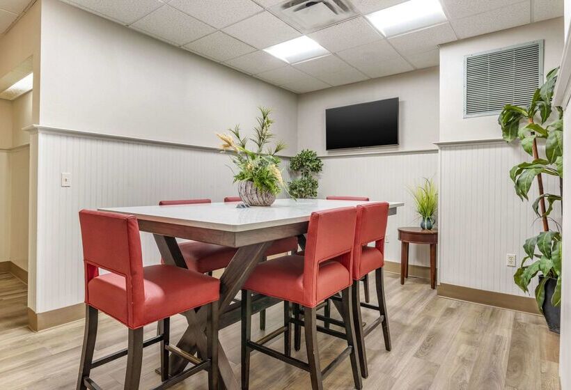 هتل Comfort Suites Ocean City West