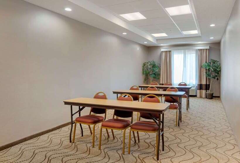 هتل Comfort Suites Oxford I 20 Exit 188