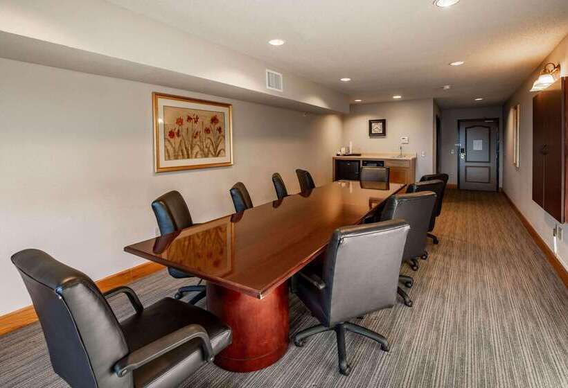 هتل Country Inn & Suites By Radisson, El Dorado, Ar