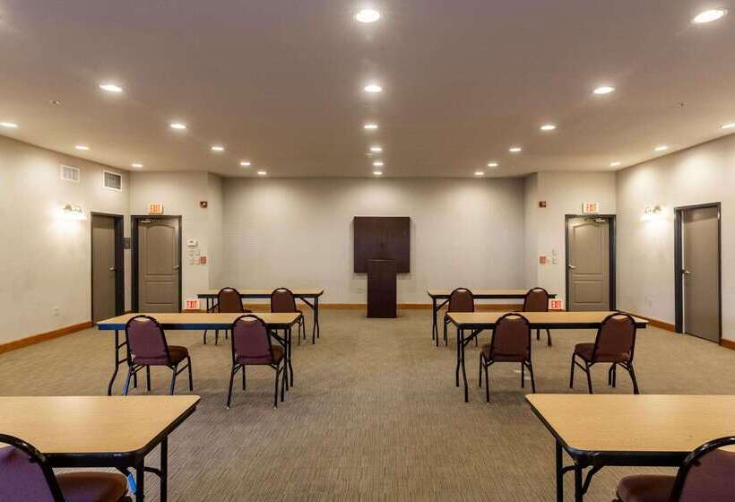 هتل Country Inn & Suites By Radisson, El Dorado, Ar