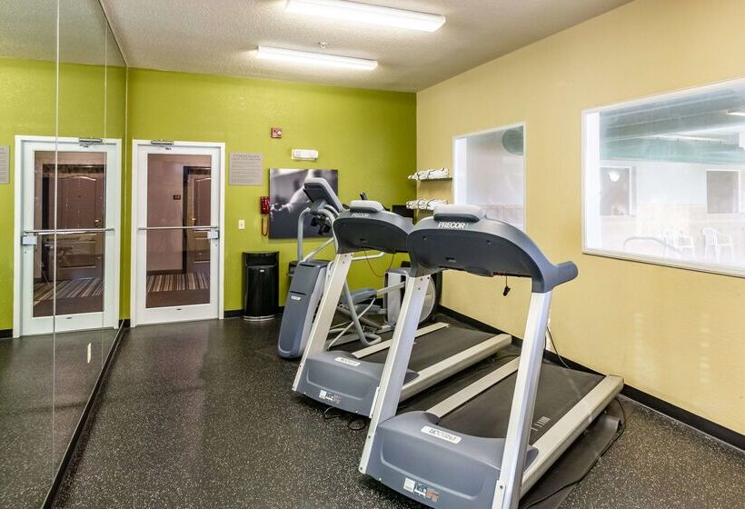 هتل Country Inn & Suites By Radisson, El Dorado, Ar