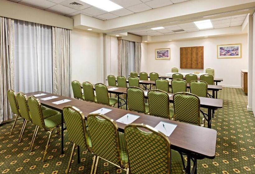 ホテル Country Inn & Suites By Radisson, Harrisburg West Mechanicsburg