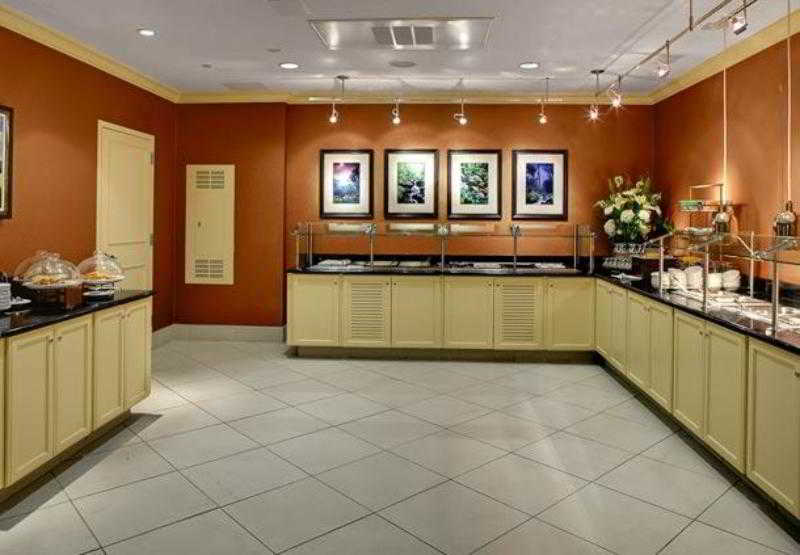 فندق Courtyard Chapel Hill