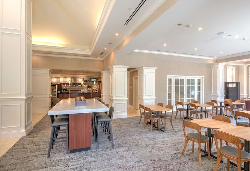 فندق Courtyard Chapel Hill