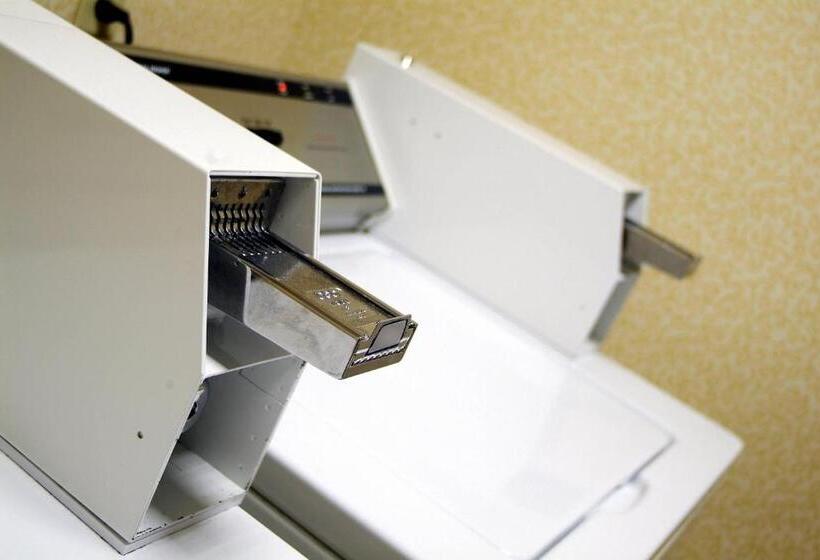 فندق Courtyard By Marriott Kingston