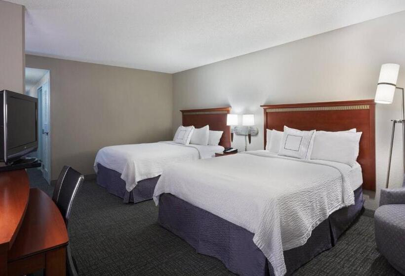 هتل Courtyard By Marriott Little Rock Downtown