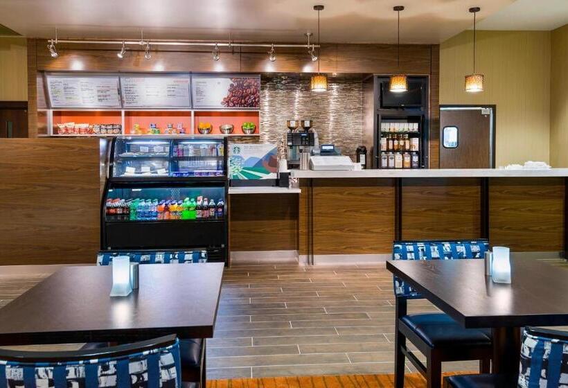 هتل Courtyard By Marriott Little Rock Downtown