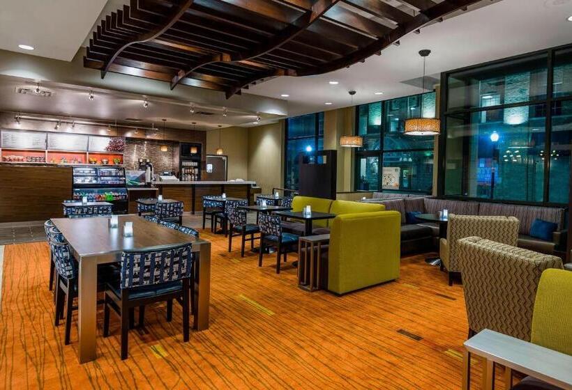 هتل Courtyard By Marriott Little Rock Downtown